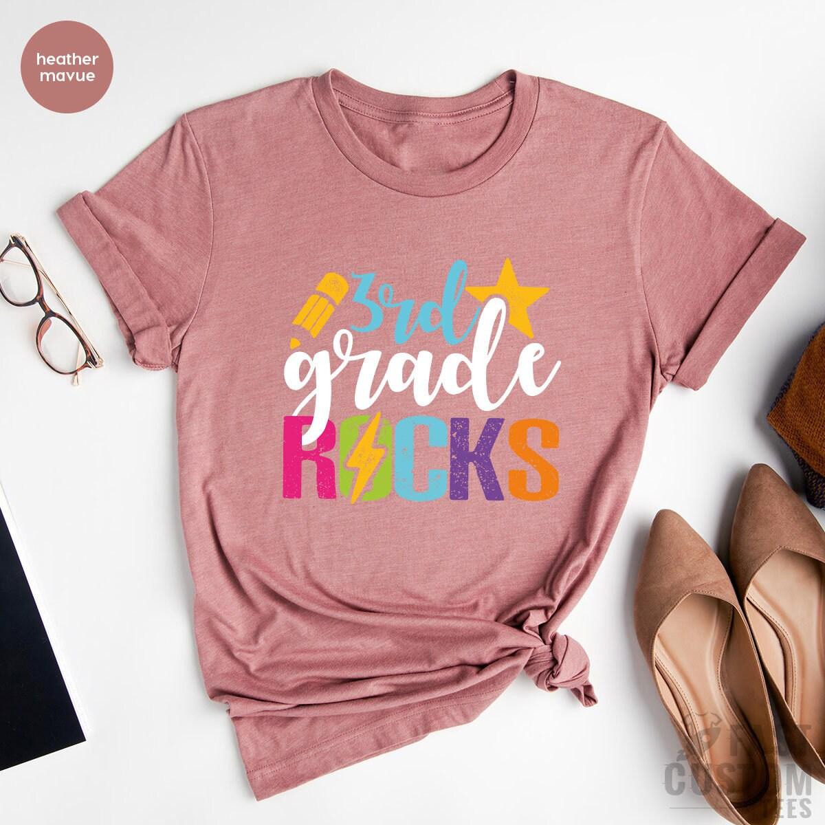 3rd Grade Rocks, 3rd Grade Teacher Tshirt, Third Grade Teacher Shirt, Teacher Shirt 3rd Grade Teacher Shirt, Teacher Shirt - Fastdeliverytees.com