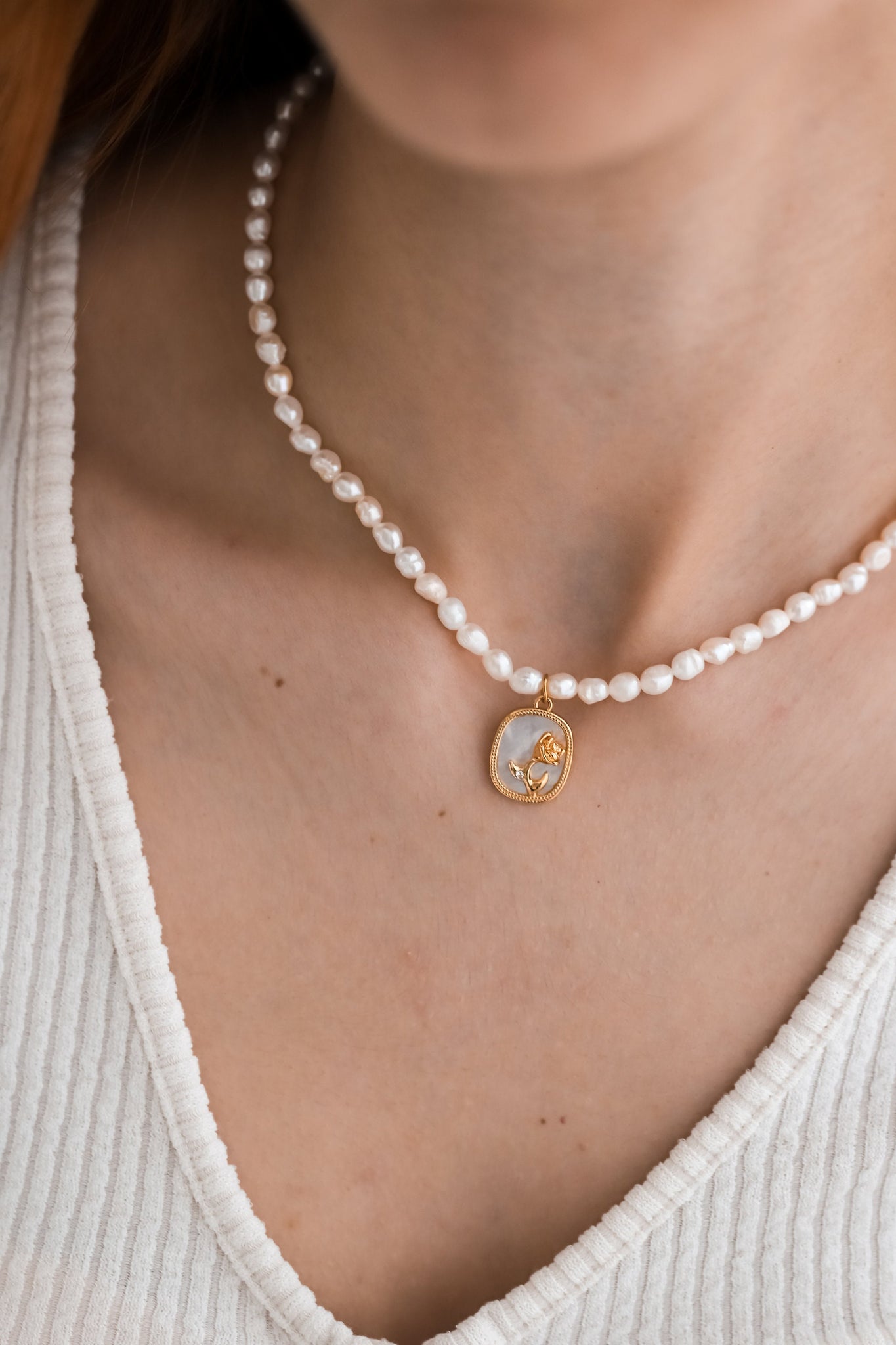 Rose Flower Necklace, 18K Gold, Mothers Day Gift, Floral Pearl Necklace, Gift For Mom, Flower Jewelry, Bridesmaid Necklace, Unique Jewelry